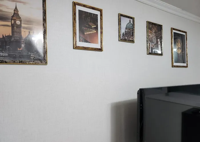 Brand New 2 Bedroom #6 Apartment *