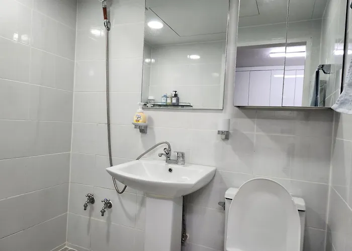 Brand New 2 Bedroom #6 Apartment